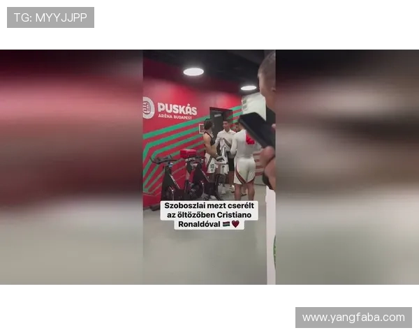 偶像情结索博赛后向C罗要球衣C罗承诺回主场再赠送球衣 偶像情结索博赛后向C罗要球衣C罗承诺回主场再赠送球衣